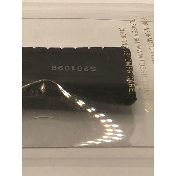 Fossil Watch Band Replacement 2 Piece In Packaging S201099 Green Rubber PY33 - Picture 9 of 10